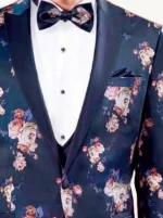 Traje de Boda Novio Lionel Azul Marino combinado con estampado floral - Imagen 2