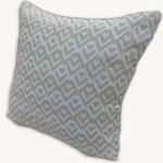 cojin corazones geométrico 45