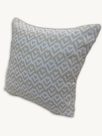 cojin corazones geométrico 45