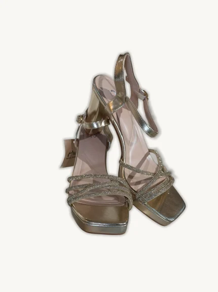 zapatos de fiesta dorados