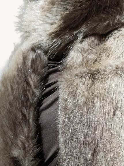 cuello de pelo lujo detalle