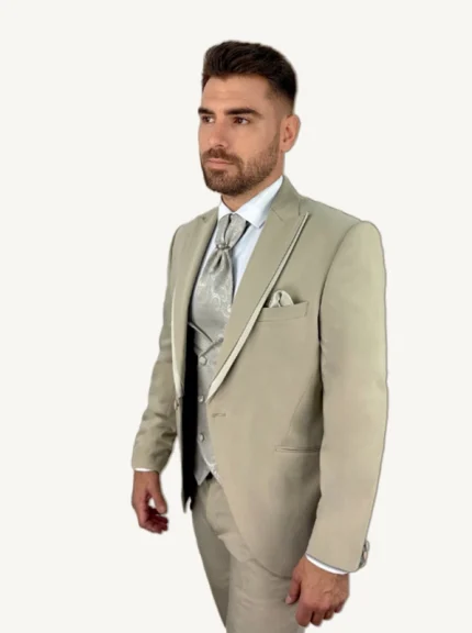 traje novio beige boda columbus