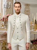 Traje de novio Gary blanco y beige elegante