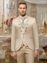 traje de novio elegante beige MARK córdoba